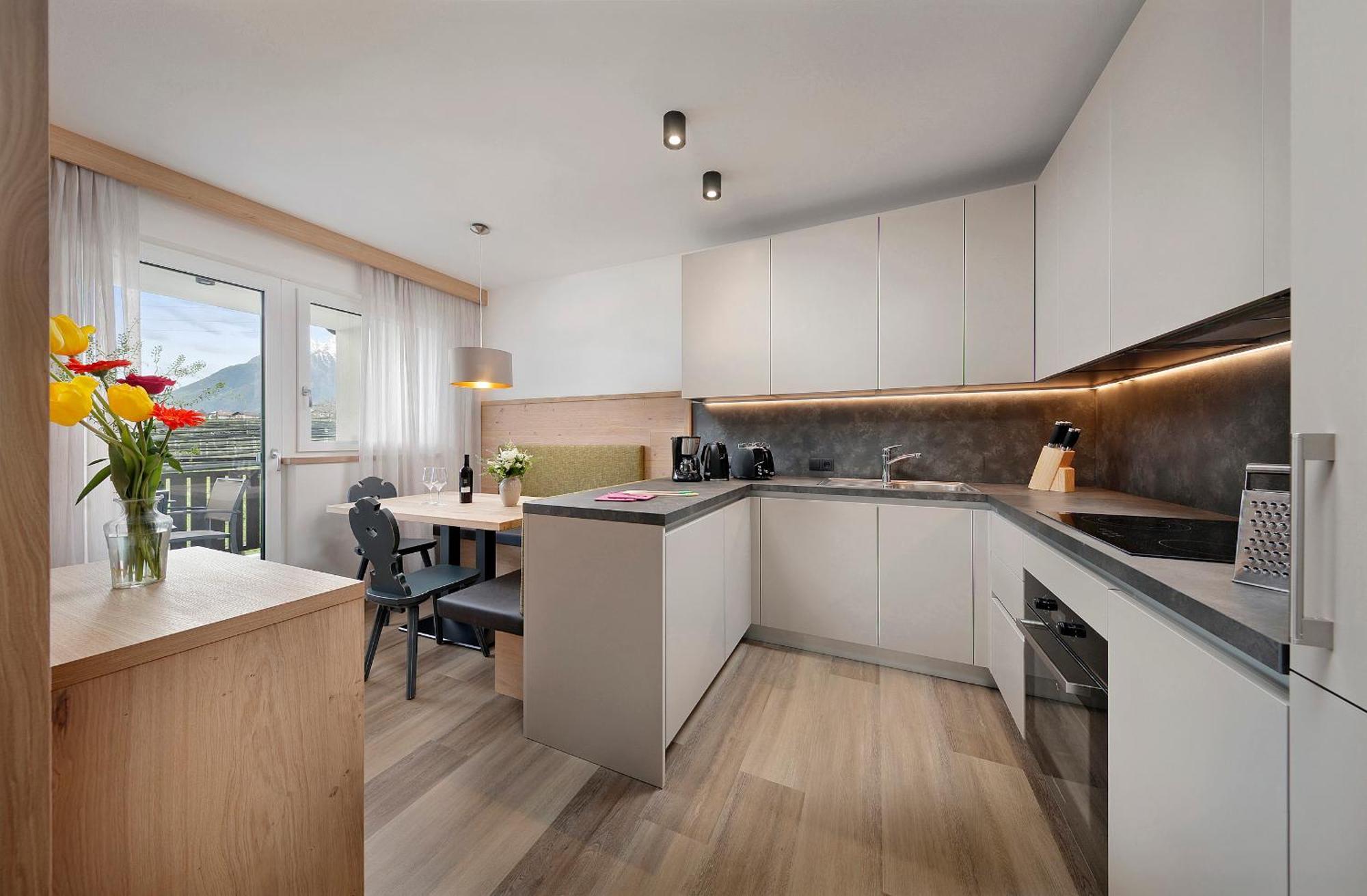 Appartement-Hotel Anthea Tirolo Ngoại thất bức ảnh