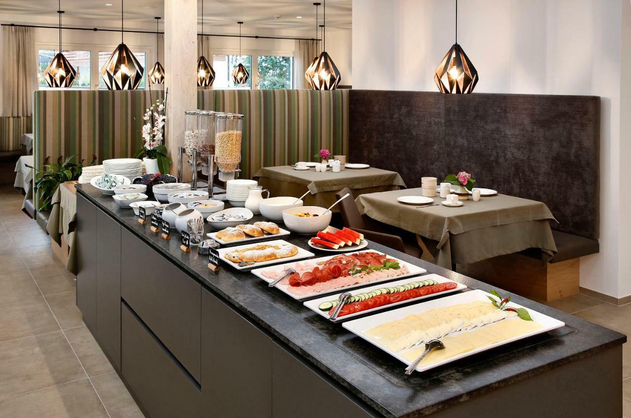 Appartement-Hotel Anthea Tirolo Ngoại thất bức ảnh